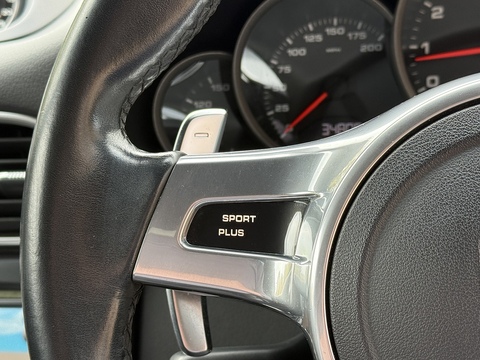 3.8 997 Carrera 4 GTS Coupe 2dr Petrol PDK AWD (247 g/km, 408 bhp)