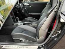 Porsche 911 997 Carrera 4 GTS 