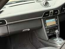 Porsche 911 997 Carrera 4 GTS 