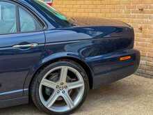 Jaguar XJR V8 