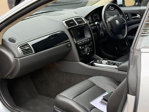 5.0 V8 Coupe 2dr Petrol Auto Euro 5 (510 ps)