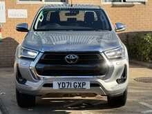 Toyota Hilux D-4D Invincible 