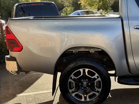 D-4D Invincible Pickup 2.8 Automatic Diesel