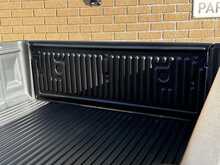 Toyota Hilux D-4D Invincible 