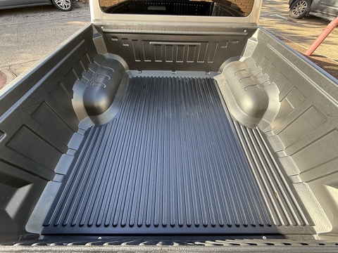 D-4D Invincible Pickup 2.8 Automatic Diesel