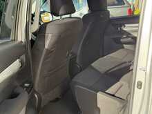 Toyota Hilux D-4D Invincible 