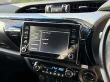 Toyota Hilux D-4D Invincible 