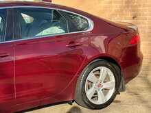 Jaguar XF d Portfolio 