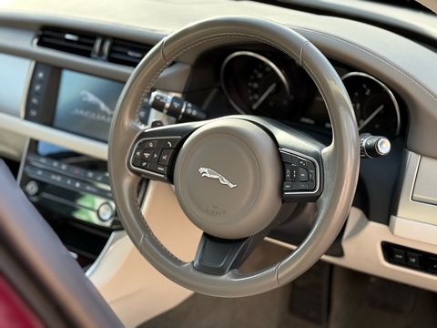 2.0d Portfolio Saloon 4dr Diesel Auto AWD Euro 6 (s/s) (180 ps)