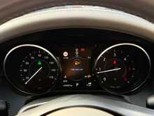 Jaguar XF d Portfolio 