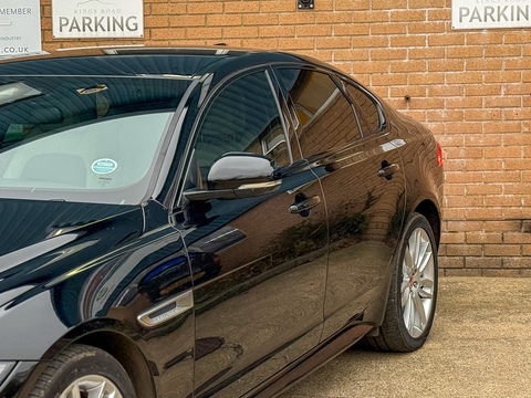 V6 S Saloon 3.0 Automatic Petrol