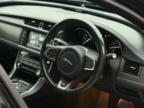 V6 S Saloon 3.0 Automatic Petrol