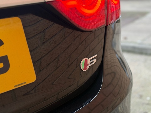 V6 S Saloon 3.0 Automatic Petrol