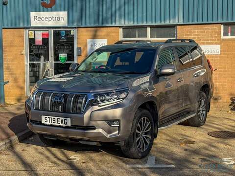 2.8D Invincible SUV 5dr Diesel Auto 4WD Euro 6 (7 Seat) (177 ps)