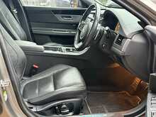 Jaguar XF d R-Sport 
