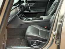 Jaguar XF d R-Sport 