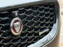 Jaguar E-PACE P200 MHEV R-Dynamic S 