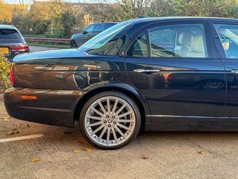 2.7 TD Sport Premium Saloon 4dr Diesel Automatic (214 g/km, 204 bhp)