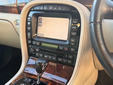 2.7 TD Sport Premium Saloon 4dr Diesel Automatic (214 g/km, 204 bhp)