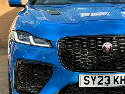 5.0 P550 V8 SVR SUV 5dr Petrol Quickshift AWD Euro 6 (s/s) (550 ps)