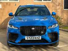 Jaguar F-PACE P550 V8 SVR 