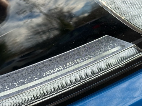 5.0 P550 V8 SVR SUV 5dr Petrol Quickshift AWD Euro 6 (s/s) (550 ps)