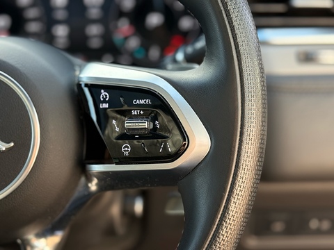 5.0 P550 V8 SVR SUV 5dr Petrol Quickshift AWD Euro 6 (s/s) (550 ps)