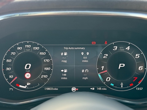 5.0 P550 V8 SVR SUV 5dr Petrol Quickshift AWD Euro 6 (s/s) (550 ps)