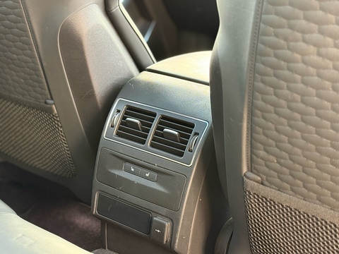 5.0 P550 V8 SVR SUV 5dr Petrol Quickshift AWD Euro 6 (s/s) (550 ps)