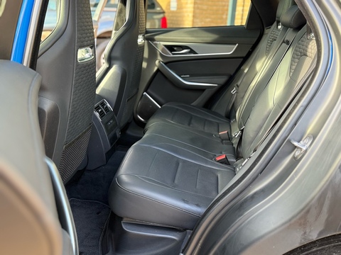 5.0 P550 V8 SVR SUV 5dr Petrol Quickshift AWD Euro 6 (s/s) (550 ps)