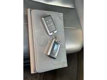 Jaguar F-PACE P550 V8 SVR 