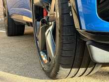 Jaguar F-PACE P550 V8 SVR 