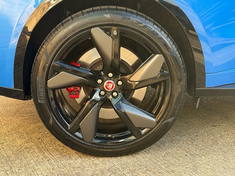 5.0 P550 V8 SVR SUV 5dr Petrol Quickshift AWD Euro 6 (s/s) (550 ps)