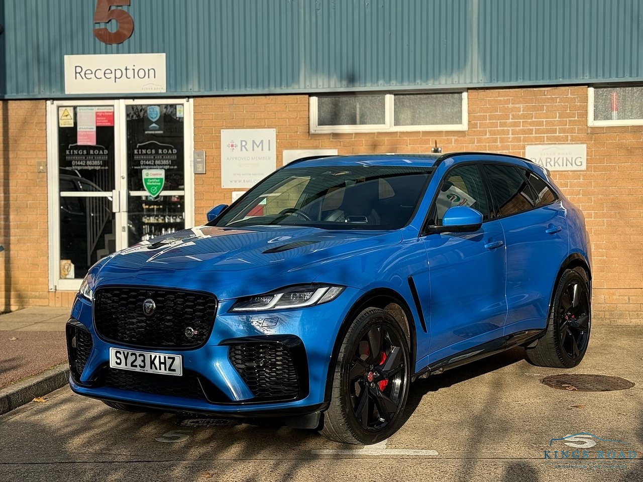 Jaguar 5.0 P550 V8 SVR SUV 5dr Petrol Quickshift AWD Euro 6 (s/s) (550 ps)