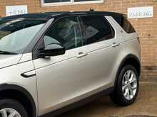 Land Rover Discovery Sport TD4 HSE 