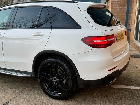 2.0 GLC250 AMG Night Edition SUV 5dr Petrol G-Tronic+ 4MATIC Euro 6 (s/s) (211 ps)