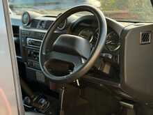 Land Rover Defender 90 TDCi XS 