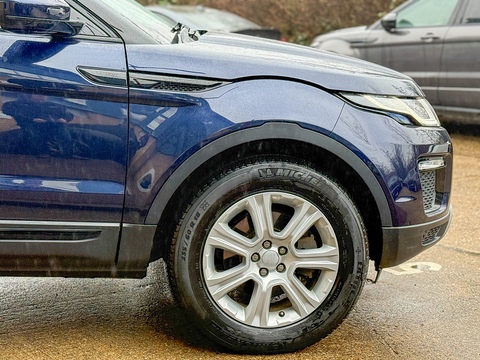 2.0 TD4 SE Tech SUV 5dr Diesel Auto 4WD Euro 6 (s/s) (180 ps)