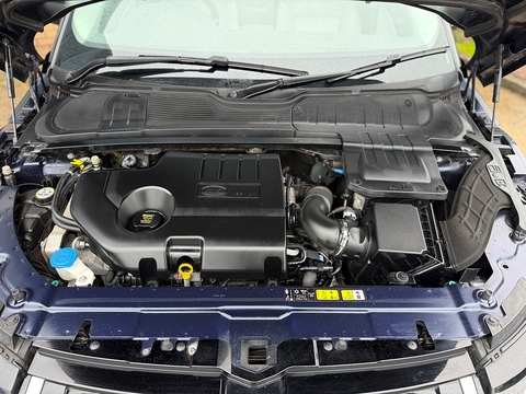 2.0 TD4 SE Tech SUV 5dr Diesel Auto 4WD Euro 6 (s/s) (180 ps)