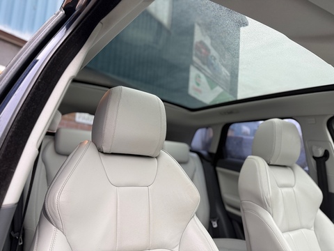 2.0 TD4 SE Tech SUV 5dr Diesel Auto 4WD Euro 6 (s/s) (180 ps)