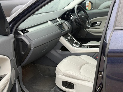 2.0 TD4 SE Tech SUV 5dr Diesel Auto 4WD Euro 6 (s/s) (180 ps)