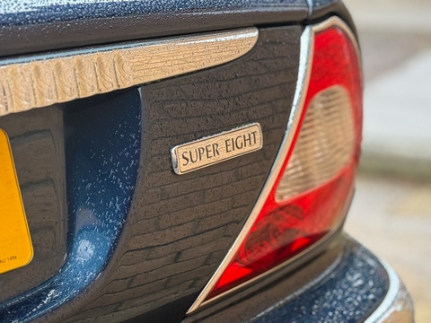 4.2 V8 Saloon 4dr Petrol Automatic (299 g/km, 400 bhp)