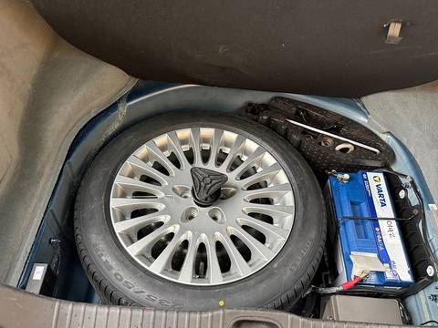 4.2 V8 Saloon 4dr Petrol Automatic (299 g/km, 400 bhp)