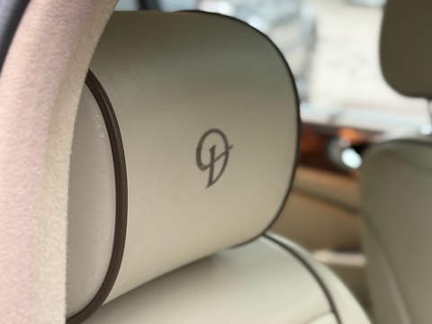 4.2 V8 Saloon 4dr Petrol Automatic (299 g/km, 400 bhp)