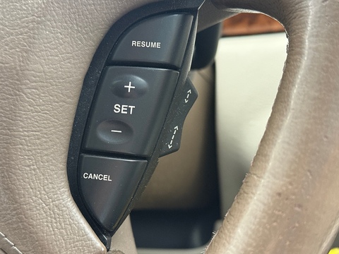 4.2 V8 Saloon 4dr Petrol Automatic (299 g/km, 400 bhp)