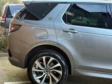 Land Rover Discovery Sport P200 MHEV R-Dynamic S 