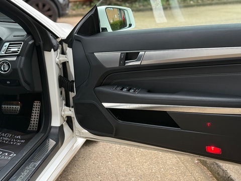 2.1 E220 CDI AMG Sport Cabriolet 2dr Diesel G-Tronic+ Euro 5 (s/s) (170 ps)