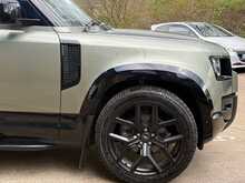 Land Rover Defender 90 D250 MHEV First Edition 