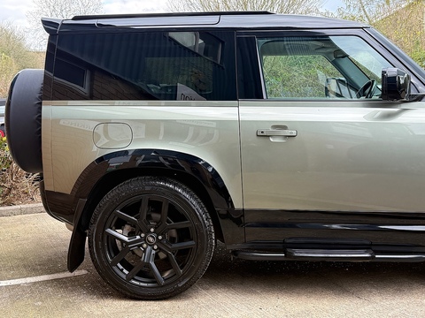 3.0 D250 MHEV First Edition SUV 3dr Diesel Auto 4WD Euro 6 (s/s) (250 ps)