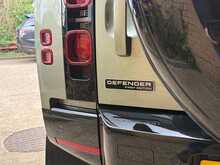 Land Rover Defender 90 D250 MHEV First Edition 